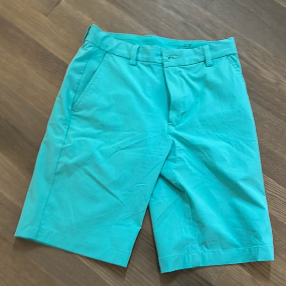 Boys vineyard vines performance breaker short size 14